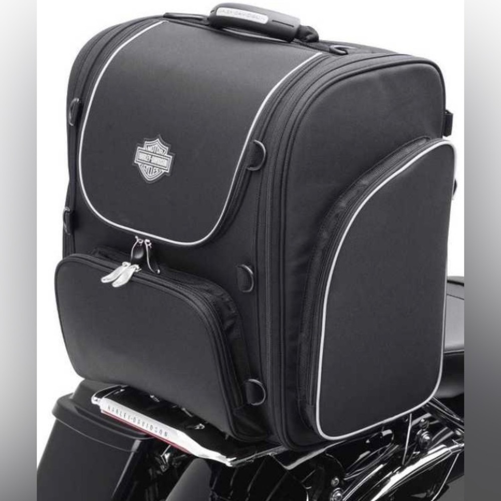 USED ONCE Harley-Davidson Bar & Shield Zippered Touring Luggage Bag